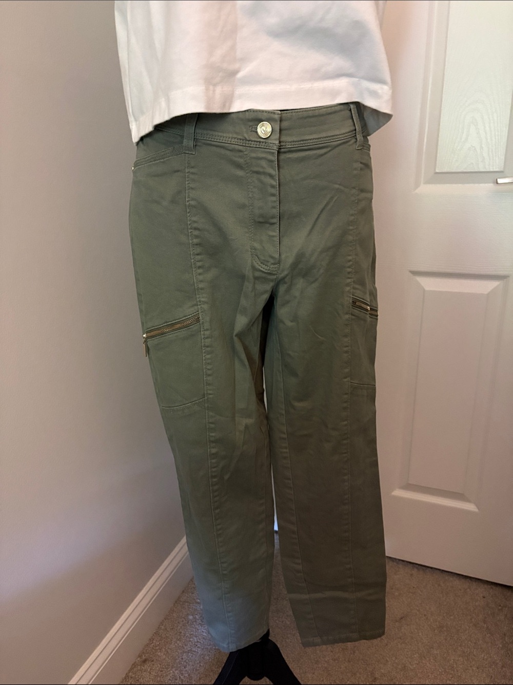 White House Black Market Olive Cropped Cargo Pants with Zip Pockets